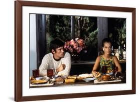 La piscine by Jacques Deray with Alain Delon and Romy Schneider, 1969 (photo)-null-Framed Photo