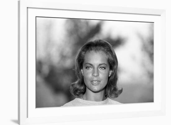 La Piscine by Jacques Deray with Romy Schneider, 1969 (b/w photo)-null-Framed Photo