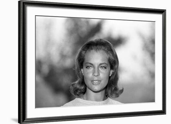 La Piscine by Jacques Deray with Romy Schneider, 1969 (b/w photo)-null-Framed Photo