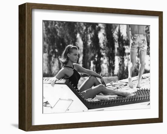 La Piscine by Jacques Deray with Romy Schneider, 1969 (chaise longue by la serie Module 400 by Roge-null-Framed Photo