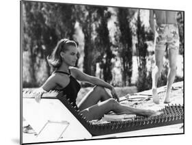 La Piscine by Jacques Deray with Romy Schneider, 1969 (chaise longue by la serie Module 400 by Roge-null-Mounted Photo