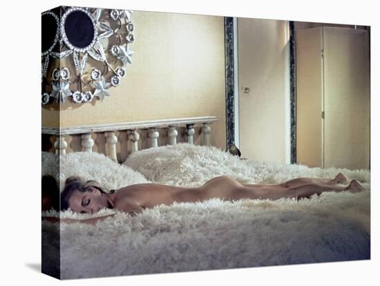 La Piscine by Jacques Deray with Romy Schneider, 1969 (photo)-null-Stretched Canvas