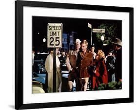 La Poursuite Impitoyable THE CHASE d'ArthurPenn with Marlon Brando and Robert Redford, 1966 (photo)-null-Framed Photo