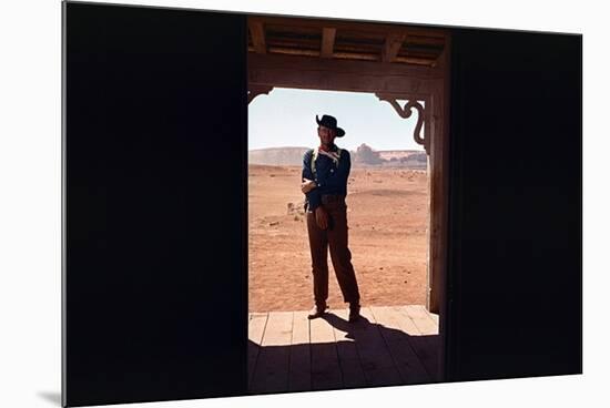 La Prisonniere du Desert THE SEARCHERS by JohnFord with John Wayne, 1956 (photo)-null-Mounted Photo