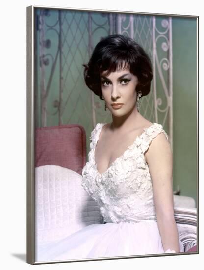 La proie des vautours Never So Few by JohnSturges with Gina Lollobrigida, 1959 (photo)-null-Framed Photo