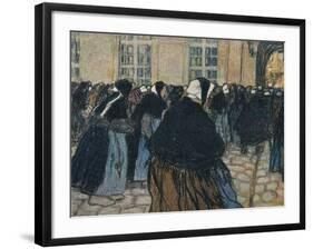 'La Rentree A L'Hospice De La Salpetriere', c1911-Georges Dupuis-Framed Giclee Print