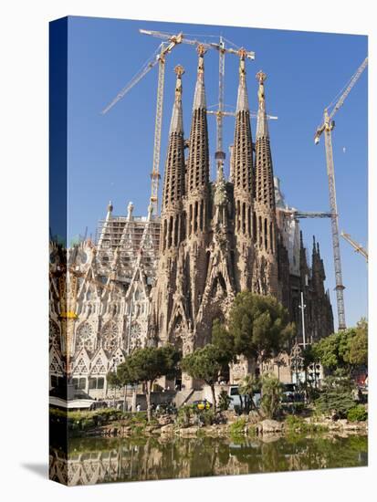 La Sagrada Familia by Antoni Gaudi, UNESCO World Heritage Site, Barcelona, Catalonia, Spain, Europe-Sergio Pitamitz-Stretched Canvas