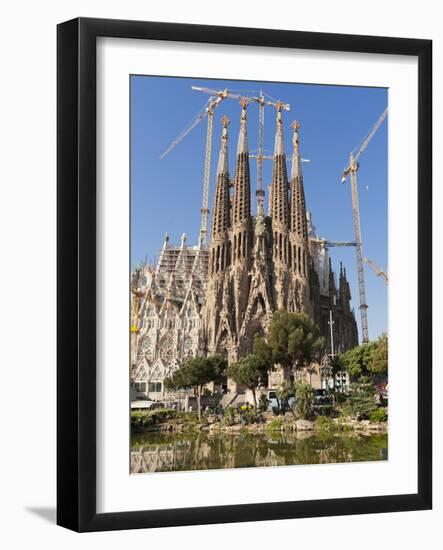 La Sagrada Familia by Antoni Gaudi, UNESCO World Heritage Site, Barcelona, Catalonia, Spain, Europe-Sergio Pitamitz-Framed Photographic Print