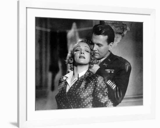 La scandaleuse by Berlin A Foreign Affair by BillyWilder with Marlene Dietrich and John Lund, 1948 -null-Framed Photo