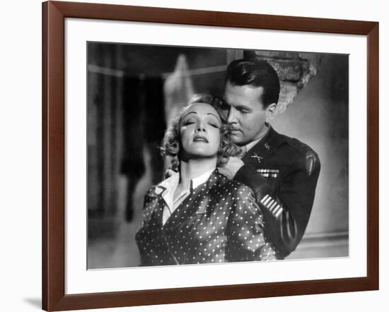 La scandaleuse by Berlin A Foreign Affair by BillyWilder with Marlene Dietrich and John Lund, 1948 -null-Framed Photo