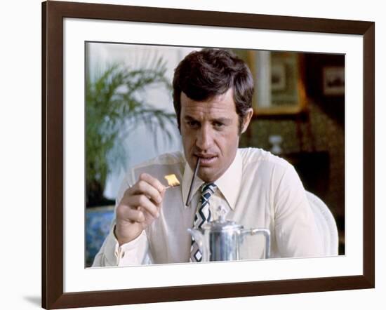 La sirene du Mississipi by FrancoisTruffaut with Jean Paul Belmondo en, 1969-null-Framed Photo