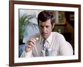 La sirene du Mississipi by FrancoisTruffaut with Jean Paul Belmondo en, 1969-null-Framed Photo