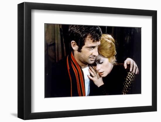 La Sirene du Mississipi MISSISSIPPI MERMAID by FrancoisTruffaut with Jean Paul Belmondo and Catheri-null-Framed Photo