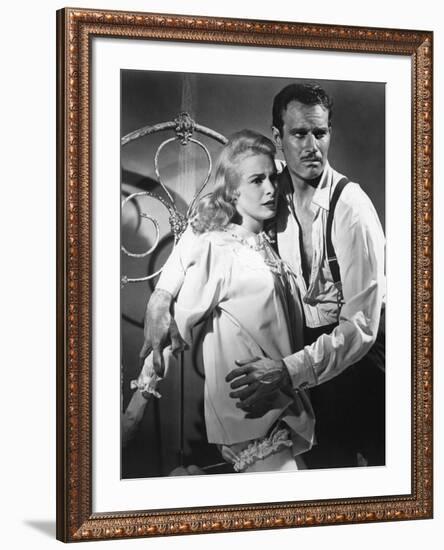La Soif du Mal TOUCH OF EVIL by OrsonWelles with Charlton Heston and Janet Leigh, 1958 (b/w photo)-null-Framed Photo