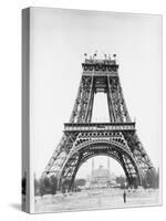 La Tour jusqu'à la 2e plate-forme, au second plan le palais du Trocadéro-Louis-Emile Durandelle-Stretched Canvas