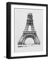 La Tour jusque bien au-dessus de la 2e plate-forme-Louis-Emile Durandelle-Framed Giclee Print