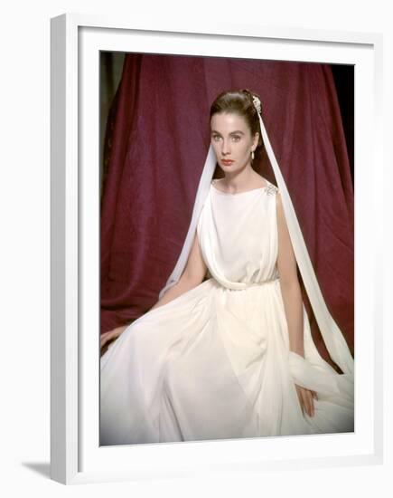 La tunique THE ROBE by HenryKoster with Jean Simmons, 1953 (photo)-null-Framed Photo