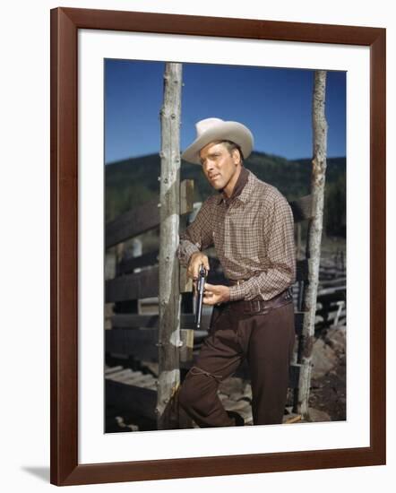 La Vallee by la Vengeance VENGEANCE VALLEY by RichardThorpe with Burt Lancaster, 1951 (photo)-null-Framed Photo