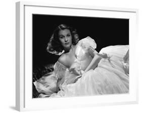 La Valse dans l'ombre WATERLOO BRIDGE by Mervin Leroy with Vivien Leigh, 1940 (b/w photo)-null-Framed Photo