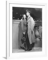 La Valse dans l'ombre WATERLOO BRIDGE by Mervin Leroy with Vivien Leigh and Robert Taylor, 1940 (b/-null-Framed Photo