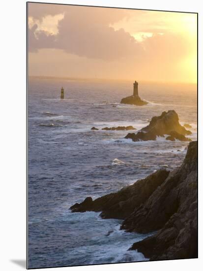 La Vieille Lighthouse, Pointe Du Raz, Cape Sizun, Finistere Region, Brittany, France-Doug Pearson-Mounted Photographic Print