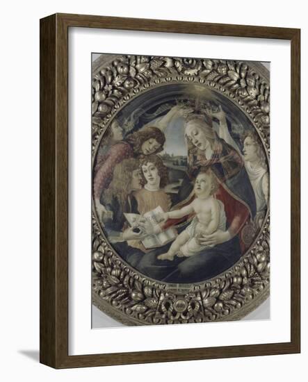 La Vierge à l'enfant et cinq anges (Vierge du Magnificat)-Sandro Botticelli-Framed Giclee Print