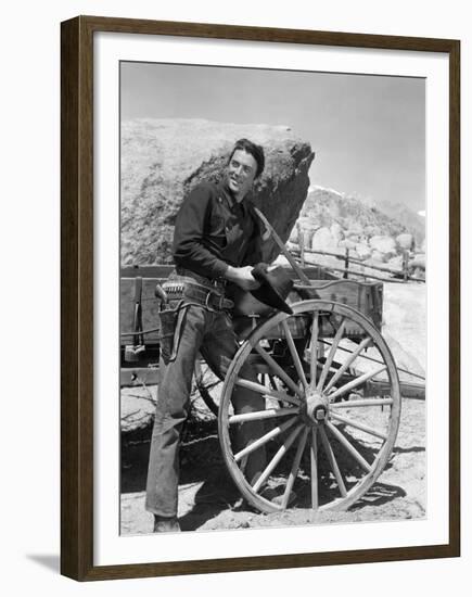 La Ville Abandonnee YELLOW SKY by William Wellman aveGregory Peck, 1948 (b/w photo)-null-Framed Photo