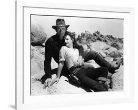 La Ville Abandonnee YELLOW SKY by William Wellman with Anne Baxter and Gregory Peck, 1948 (b/w phot-null-Framed Photo