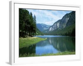 Lac Montriond, Morzine, Rhone Alpes, France-Ethel Davies-Framed Photographic Print