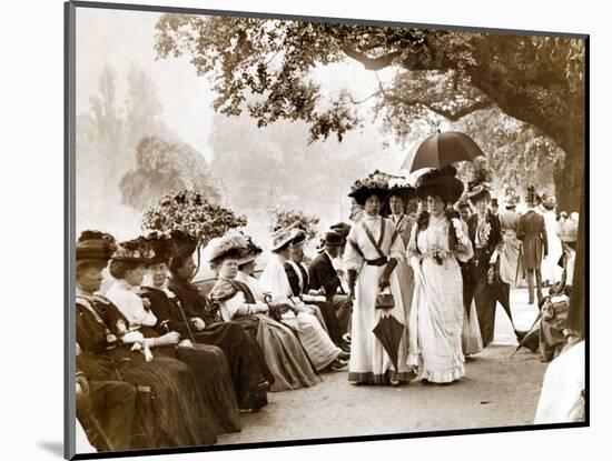 Ladies of Edwardian Society Take a Stroll in Hyde Park, 1905-null-Mounted Photographic Print