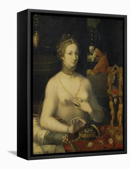 Lady at the Dressing Table Mirror-Schule von Fontainebleau-Framed Stretched Canvas