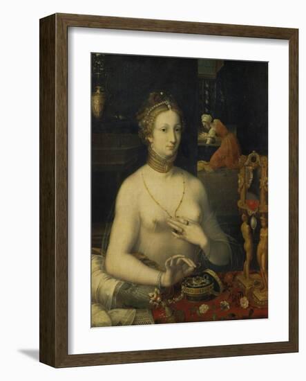 Lady at the Dressing Table Mirror-Schule von Fontainebleau-Framed Giclee Print