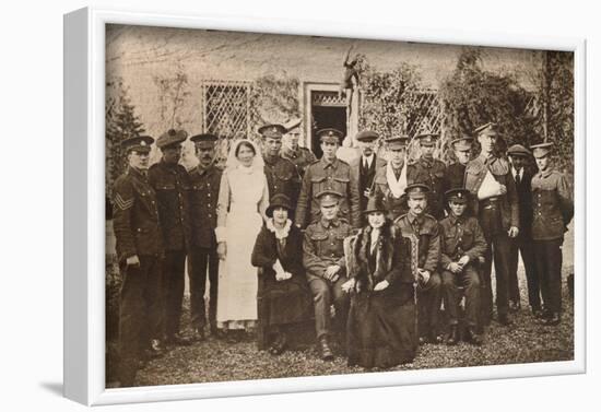 'Lady Elizabeth with Countess of Strathmore and convalescent wounded soldiers', 1916-Unknown-Framed Photographic Print