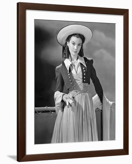 Lady Hamilton by Alexander Korda with Vivien Leigh, 1941 (b/w photo)-null-Framed Photo