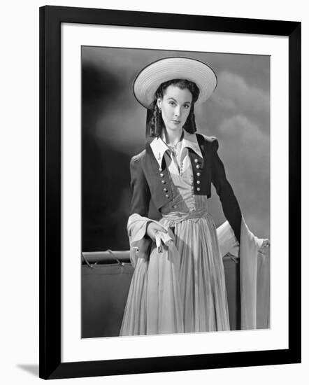 Lady Hamilton by Alexander Korda with Vivien Leigh, 1941 (b/w photo)-null-Framed Photo