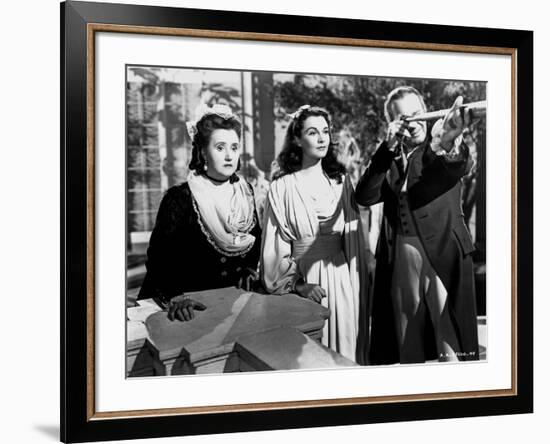 Lady Hamilton by Alexander Korda with Vivien Leigh, 1941 (b/w photo)-null-Framed Photo