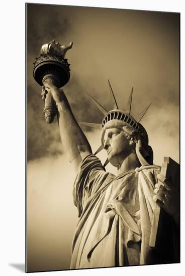 Lady Liberty-Alan Copson-Mounted Giclee Print