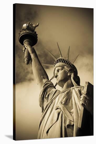 Lady Liberty-Alan Copson-Stretched Canvas