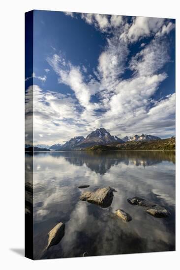 Lago Grey. Cordillera Del Paine. Torres Del Paine NP. Chile-Tom Norring-Stretched Canvas