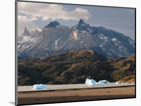 Lago Grey, Torres Del Paine National Park, Patagonia, Chile, South America-Sergio Pitamitz-Mounted Photographic Print