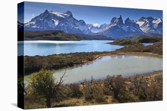 Lago Pehoe and Cordillera Del Paine in Late Afternoon, Torres Del Paine National Park, Patagonia-Eleanor Scriven-Stretched Canvas
