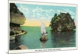 Lake Superior, Wisconsin - Apostle Islands, Gem Island Scene-Lantern Press-Mounted Premium Giclee Print