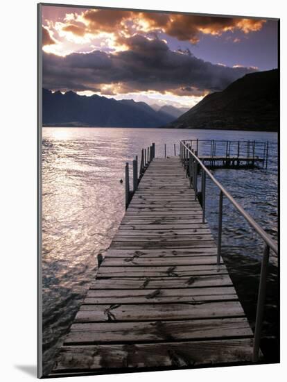 Lake Wakatipu, Queenstown, South Island, New Zealand-Doug Pearson-Mounted Photographic Print