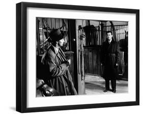 Lame by fond UNDERCURRENT by VincenteMinnelli with Robert Mitchum and Robert Taylor, 1946 (b/w phot-null-Framed Photo