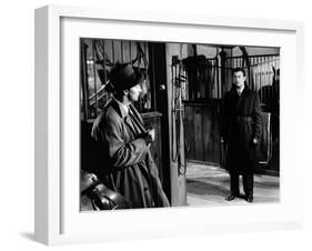 Lame by fond UNDERCURRENT by VincenteMinnelli with Robert Mitchum and Robert Taylor, 1946 (b/w phot-null-Framed Photo