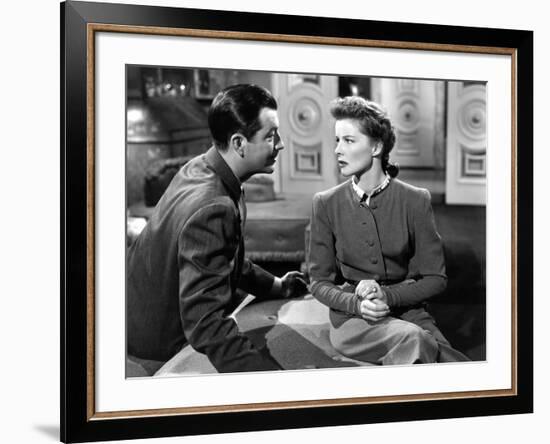 Lame by fond UNDERCURRENT by VincenteMinnelli with Robert Taylor and Katharine Hepburn, 1946 (b/w p-null-Framed Photo