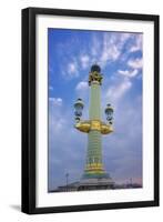 Lamp Post On Place de la Concorde-Cora Niele-Framed Giclee Print