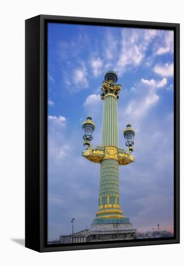 Lamp Post On Place de la Concorde-Cora Niele-Framed Stretched Canvas