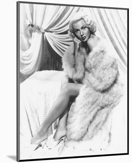 Lana Turner-null-Mounted Photo