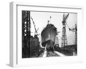 Lancement du Navire croiseur "Zara",1930-Charles Delius-Framed Giclee Print